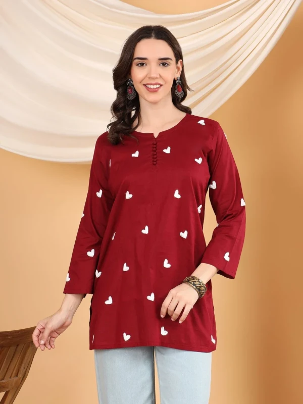 Embroidery Love Tops-1